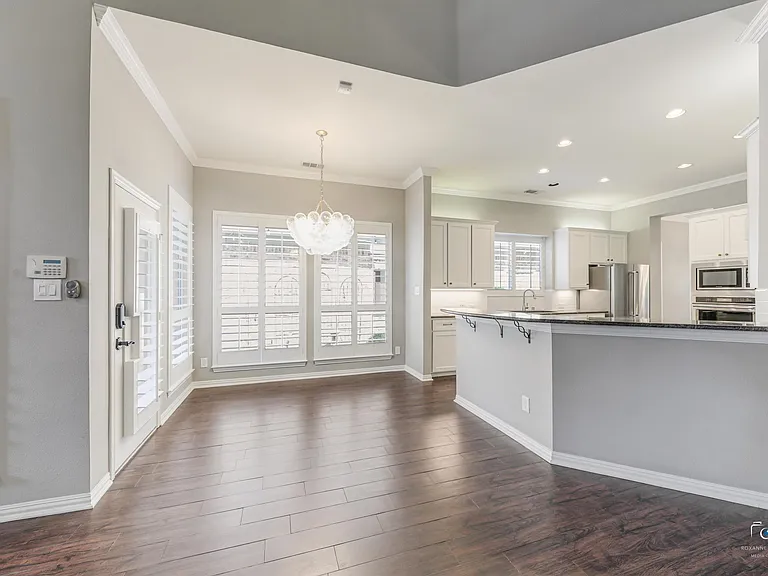 5619 Travis Dr — Photo 14