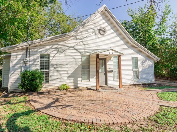 305 E 2nd North St, Kaufman, TX 75142