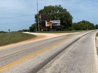 3215 N Farm Road 143, Springfield, MO 65803