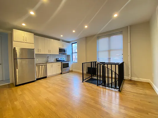 Rented by NY Space Finders Inc. | media 3
