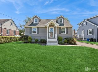 408 Walnut St, Middlesex, NJ 08846