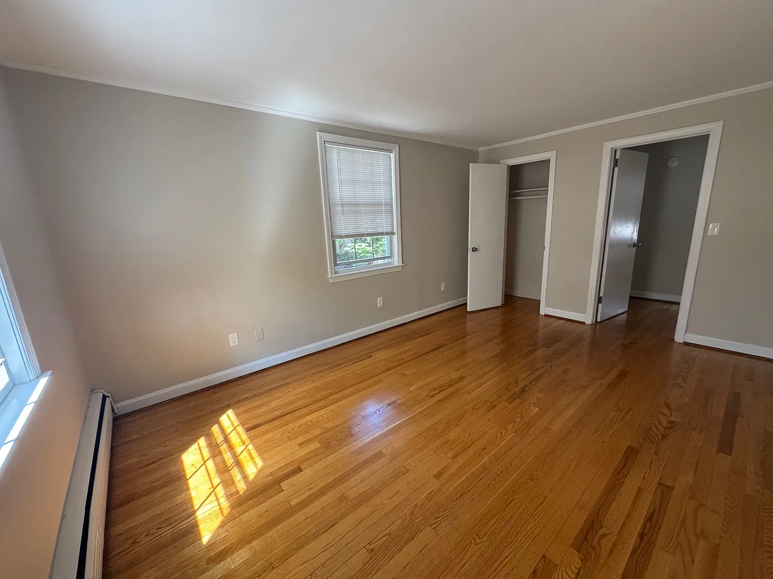 Sedgwick & Woodrow Apartments — Photo 3