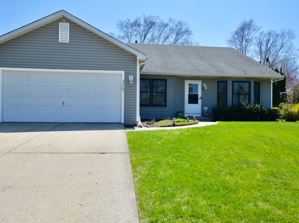 3707 Geneva Pl, McHenry, IL 60050