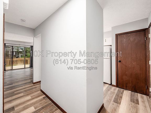 3rd image of 8235 Goldsmith Dr