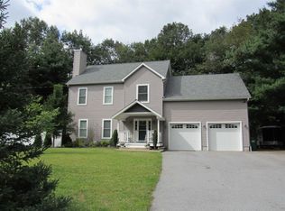 57 Stringham Rd, Poughkeepsie, NY 12603