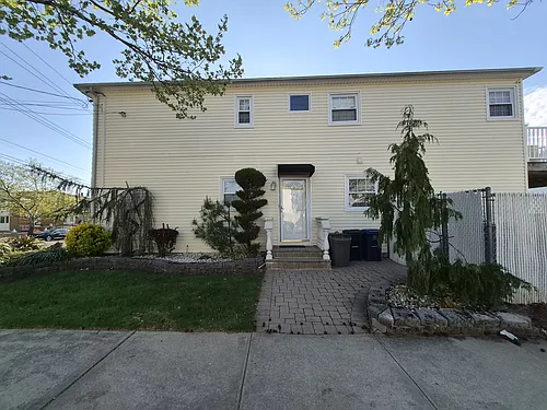 99 Harold St #2 Photo 1