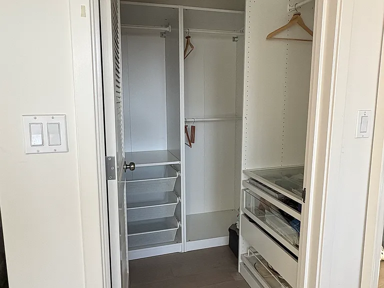 260 King St #617 — Photo 6