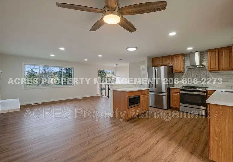 21222 15th Ave S — Photo 25