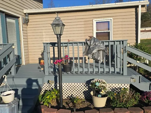 25 E Delmar Mdws, Wellsboro, PA 16901