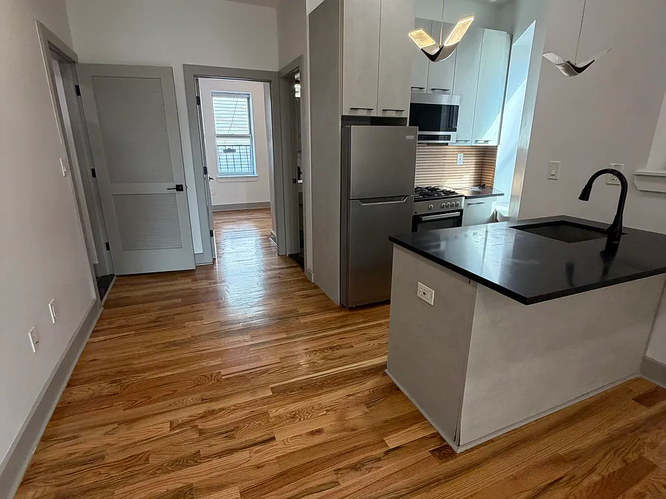 181 Baldwin Ave #1R