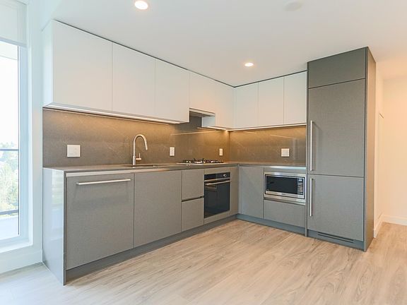 3rd image of 2135 Springer Ave #1502