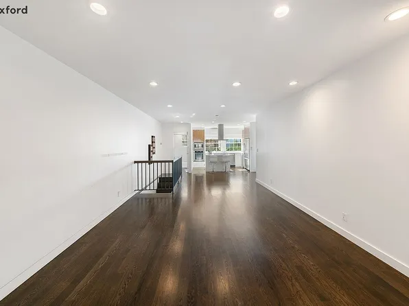 6610 Jay Ave, Maspeth, NY 11378