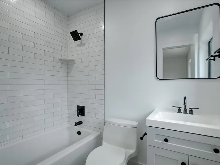2155 NE 56th Ct — Photo 24