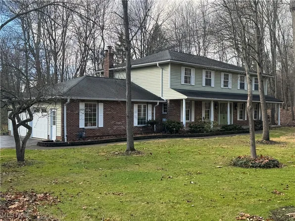 14280 Sweetbriar Ln, Novelty, OH 44072