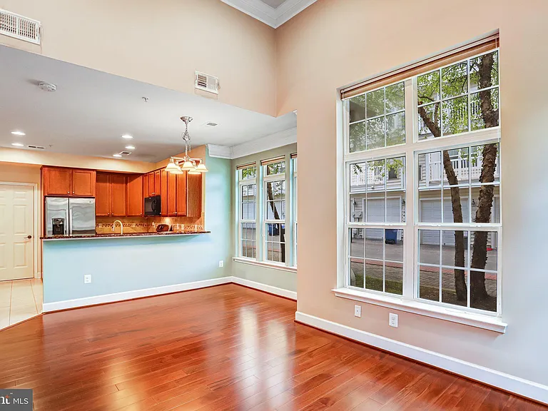 13526 Waterford Hills Blvd #13526 — Photo 12