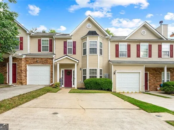 5221 Timber Hills Dr, Oakwood, GA 30566