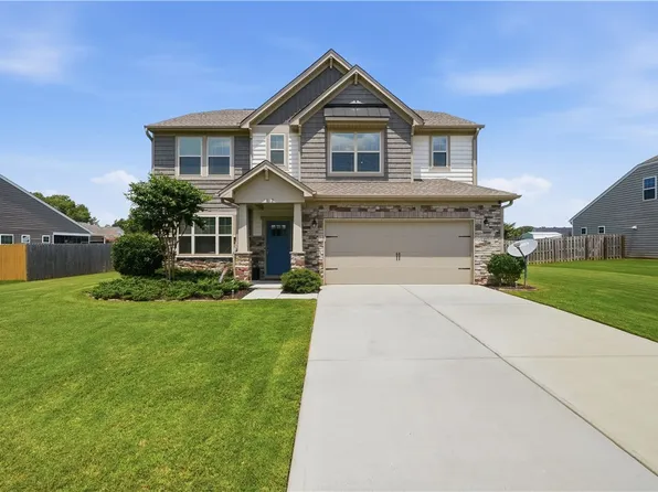 812 Barnum Ct, Greer, SC 29651