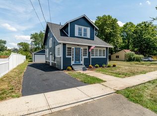 28 Talcott Ave, West Springfield, MA 01089
