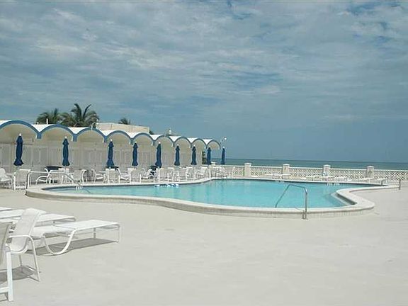 3rd image of 5333 Collins Ave APT 907