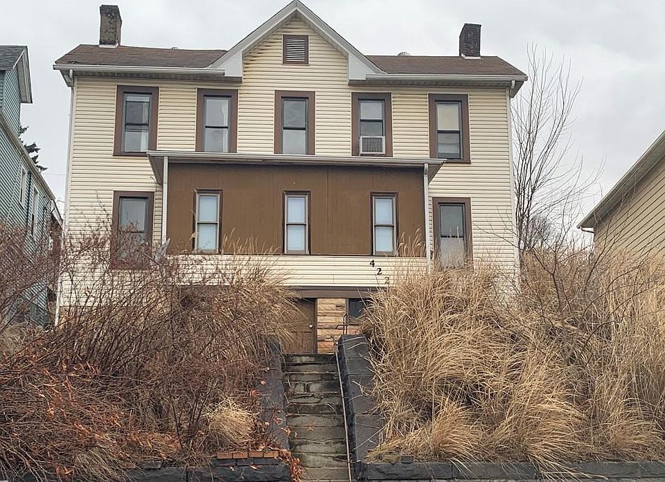 1st image of 422 W 7th Ave