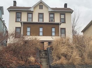 422 W 7th Ave, Tarentum, PA 15084