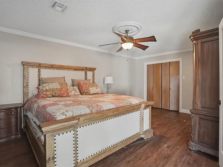 6826 Sahara Dr — Photo 30