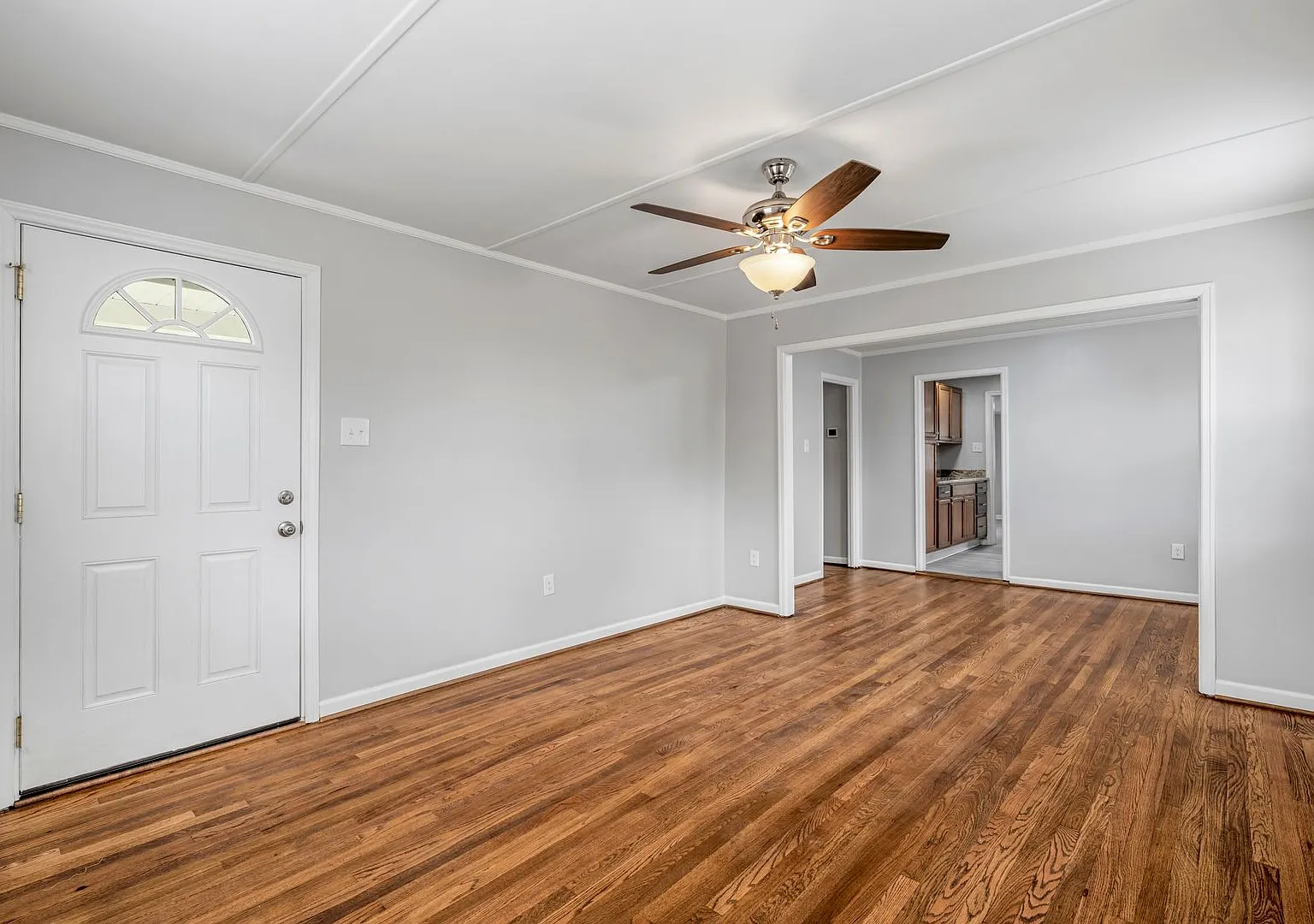 1401 19th St, Greensboro, NC 27405 — Photo 3