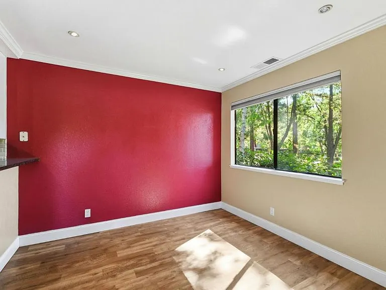 2504 La Terrace Cir — Photo 15