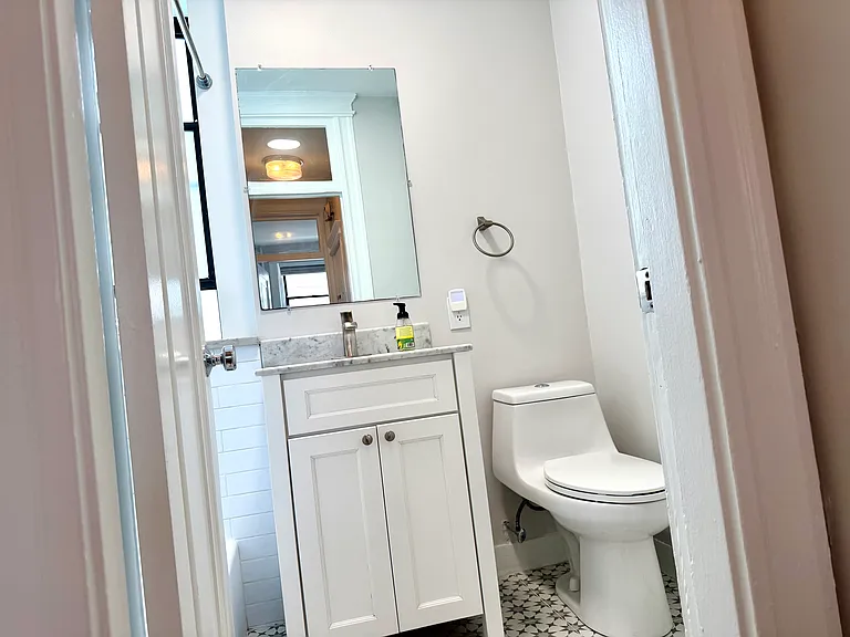 36 E Newton St #6 — Photo 9