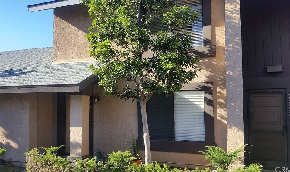 1st image of 18886 E Berrytree Ln