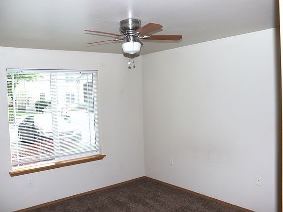 5th image of 1805 E Overland Rd APT 3812