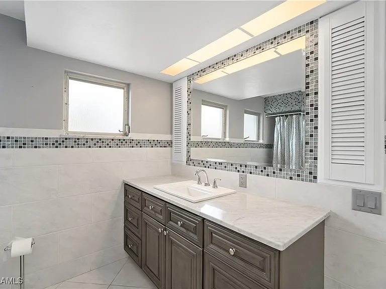 1411 Whiskey Creek Dr — Photo 17