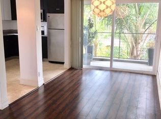 11915 Darlington Ave APT 05, Los Angeles, CA 90049