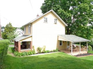 5649 N Coplay Rd, Whitehall, PA 18052