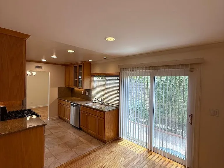 23350 Keswick St — Photo 12