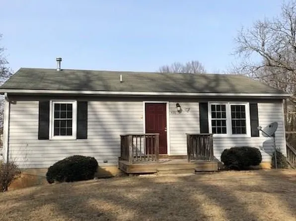 428 Montgomery Ave, Staunton, VA 24401