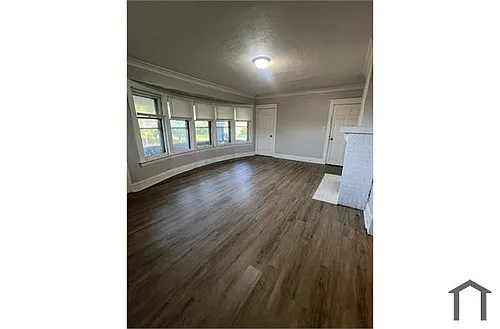 855 Lakeview Rd #2 Photo 1