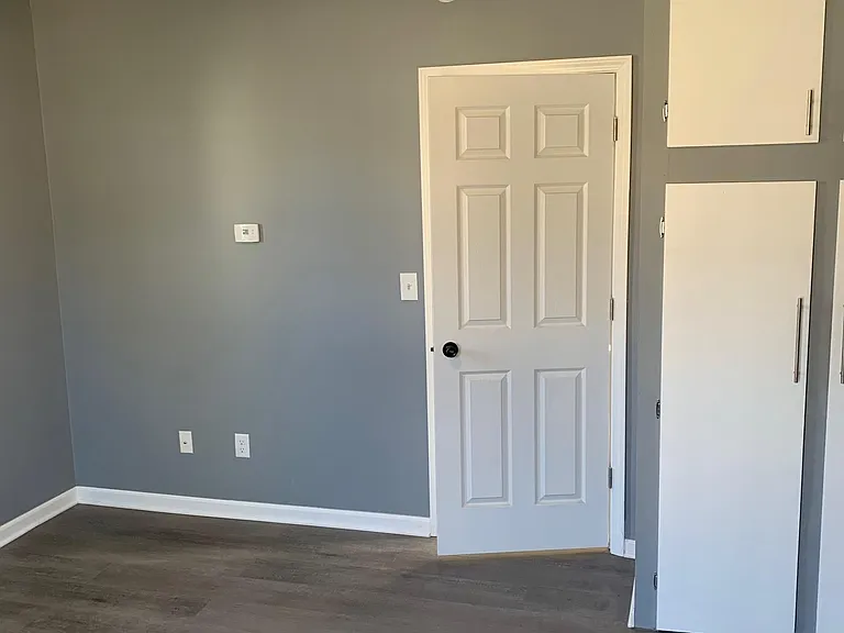 1126 Fulton Ave — Photo 6