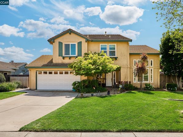 322 W Boesch Dr, Ripon, CA 95366