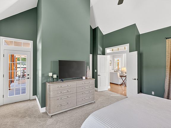 32nd image of 157 Giles Ln