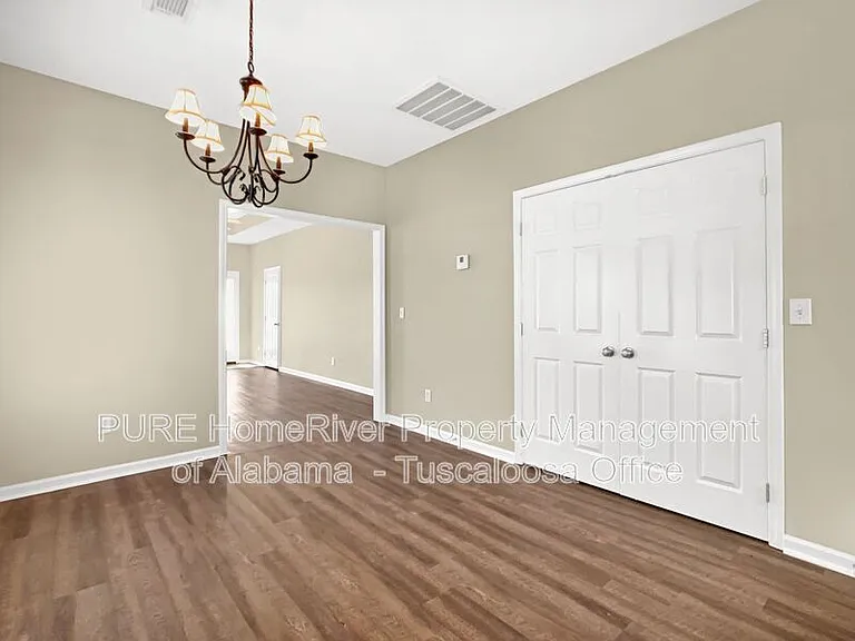 9750 Moonlight Dr — Photo 6