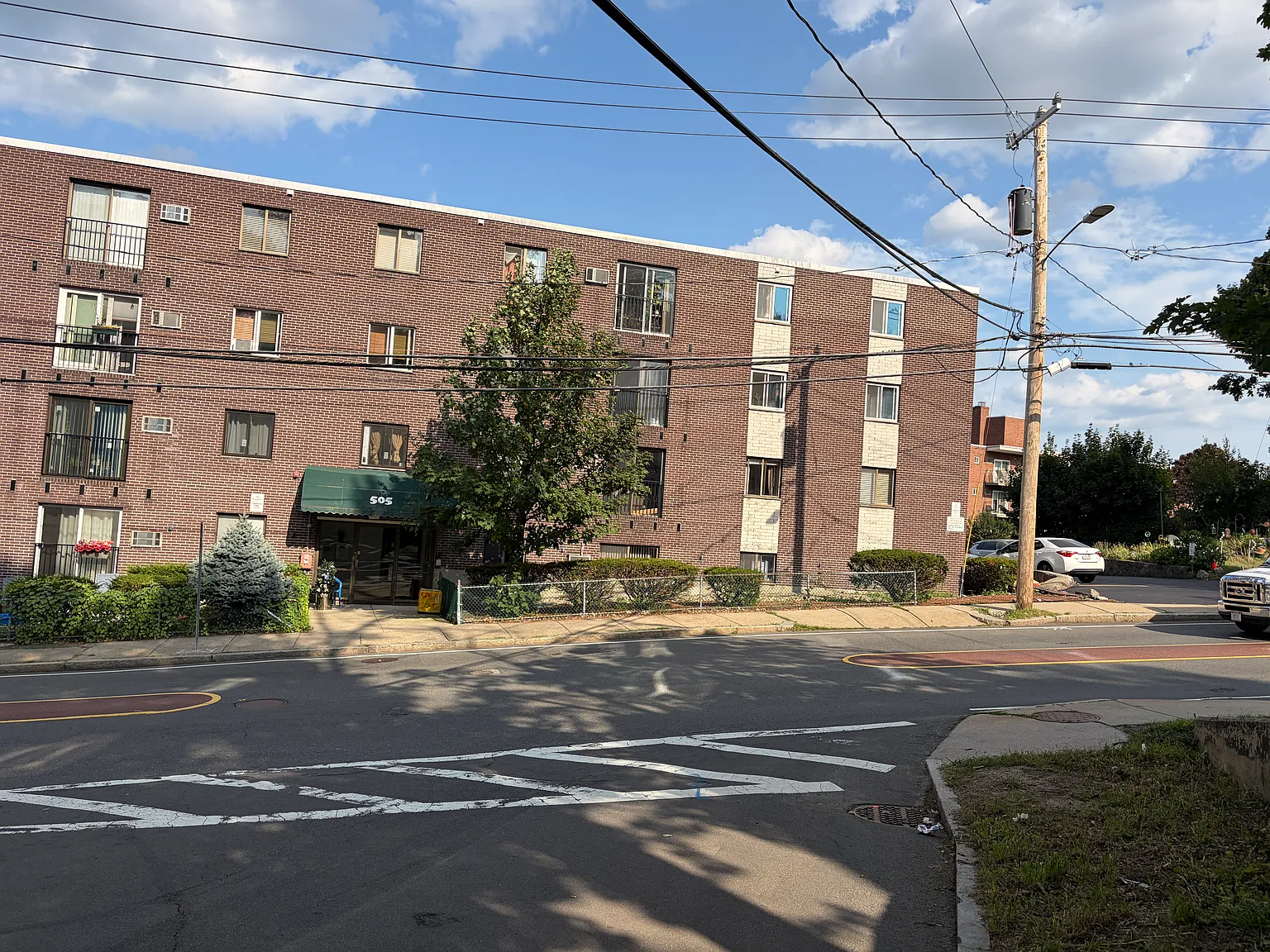 2 bed, 1.5 bath, 960 sqft, $2,600 — Photo 1