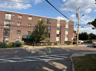 505 Washington Ave APT 26, Chelsea, MA 02150