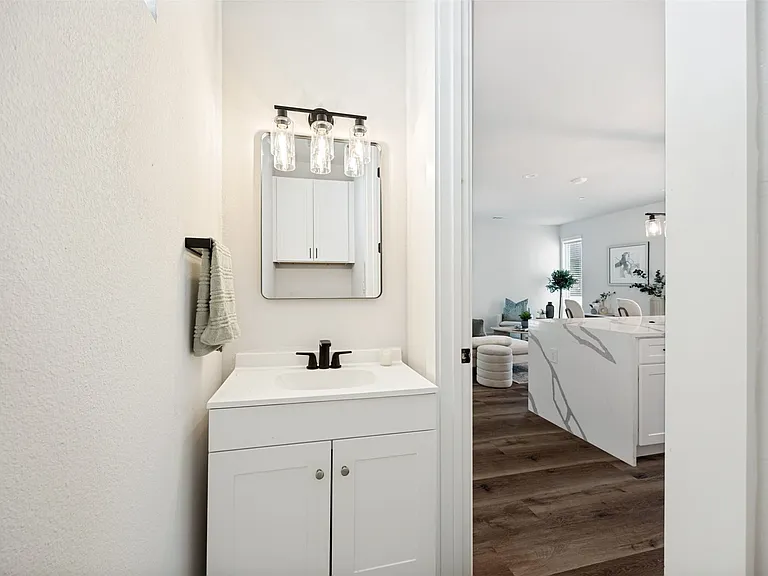 5633 Live Oak St #103 — Photo 10