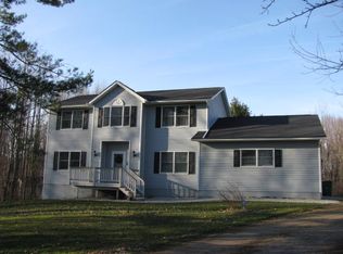 12550 Woodin Rd, Chardon, OH 44024