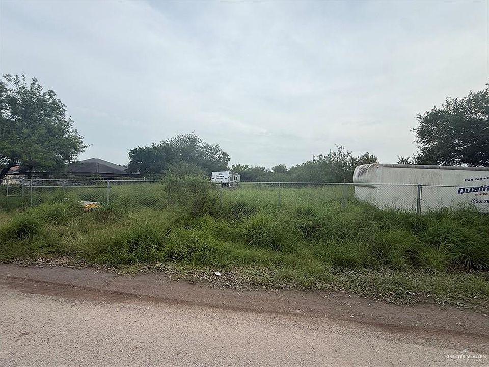 1st image of 437 Rio Grande Cir