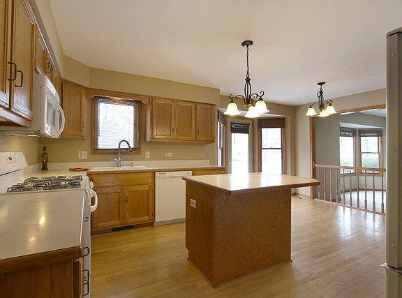 5th image of 677 Westridge Dr