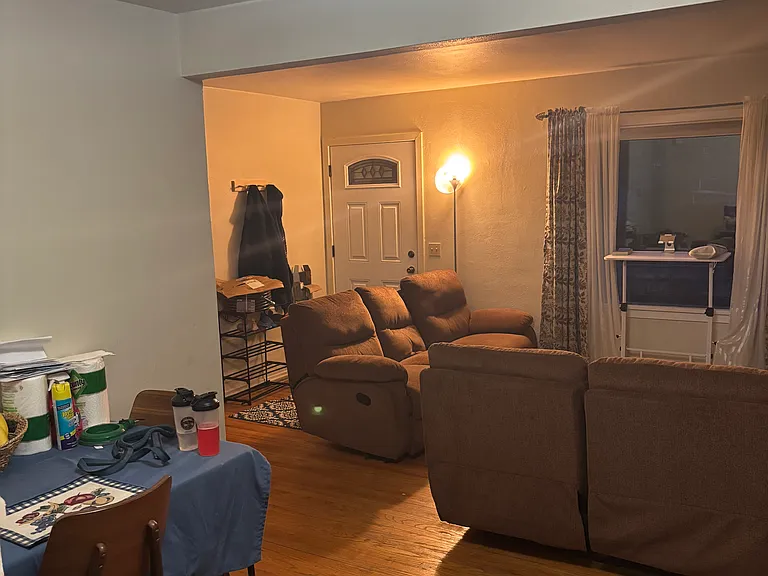 1408 S Regal St — Photo 7