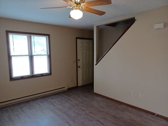 3rd image of 675 Mumford Dr #B