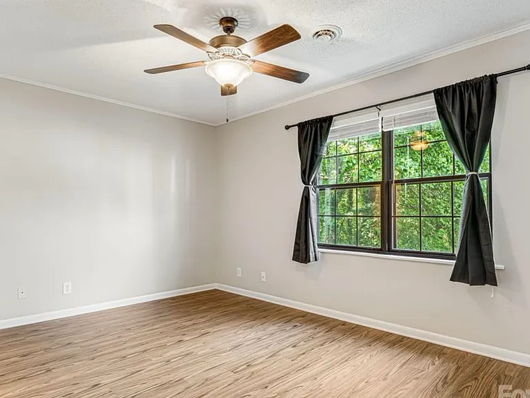 314 Old Hendersonville Hwy — Photo 15